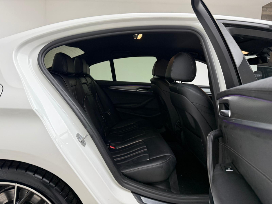 2018 BMW 5 Series 520i M SPORT €23,990