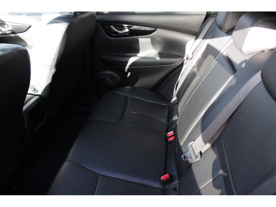 2017 Nissan Qashqai - image 19