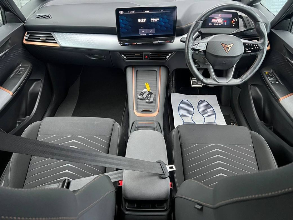 2023 Cupra Born V1 // VERY LOW MILEAGE // APPLE CARPLAY/ANDROID AUTO // 360 DEGREE SURROUND PARKING CAMERAS €24,900