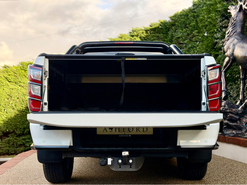 2025 Isuzu D-MAX TER4063C €56,950