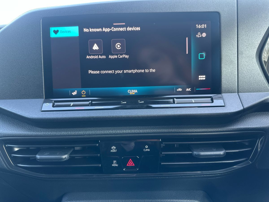 2026 Volkswagen Caddy - image 12