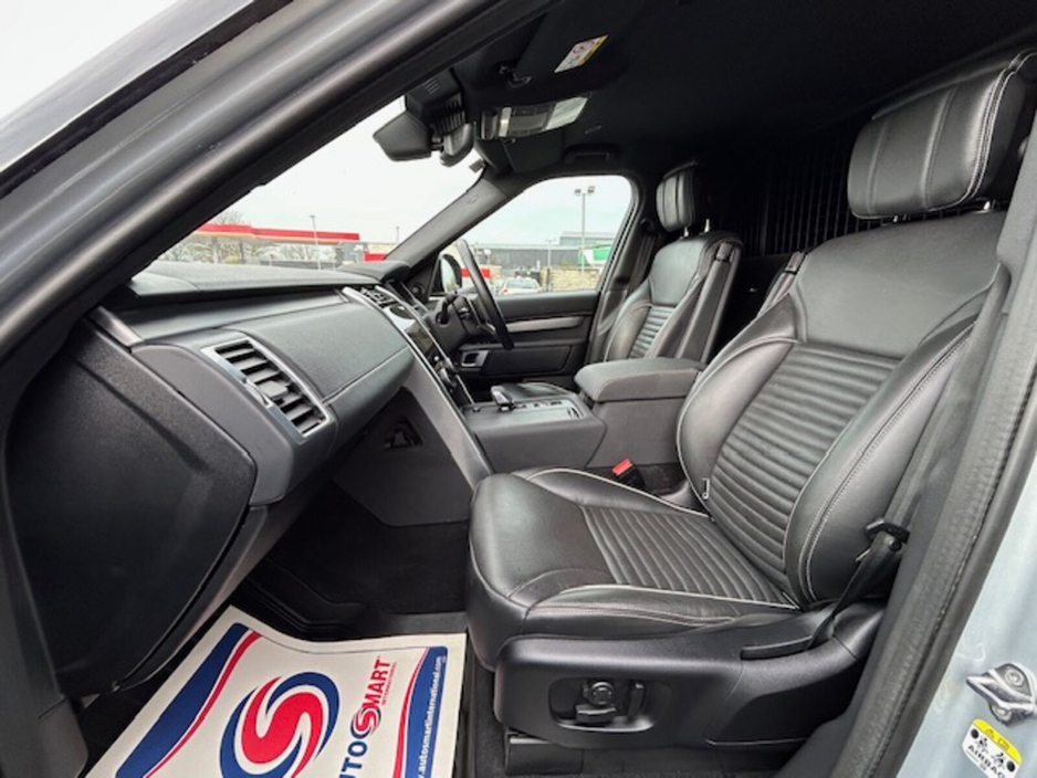 2024 Land Rover Discovery - image 20