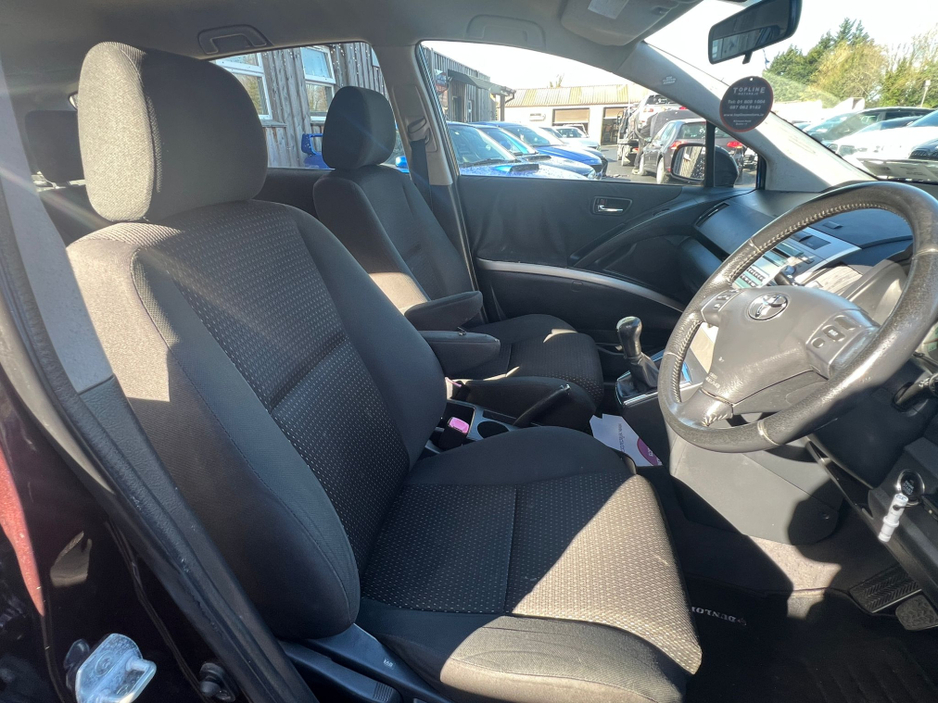 2009 Toyota Corolla - image 9