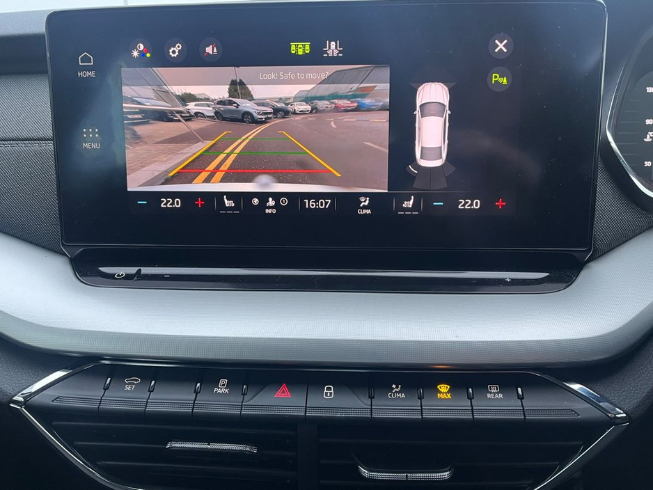 2024 Skoda Octavia - image 7