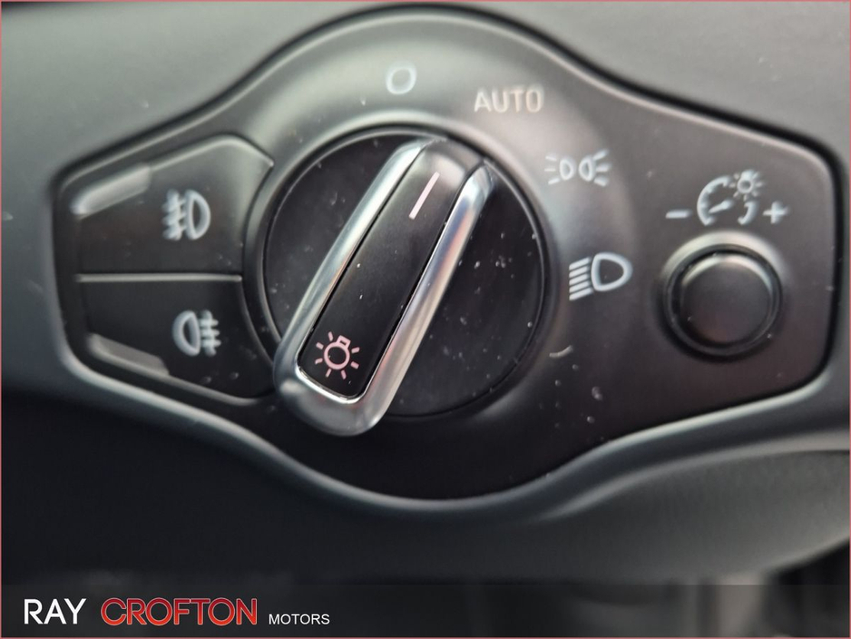 2014 Audi A4 2.0 TDI 150BHP S LINE - Full Audi Service History €12,950