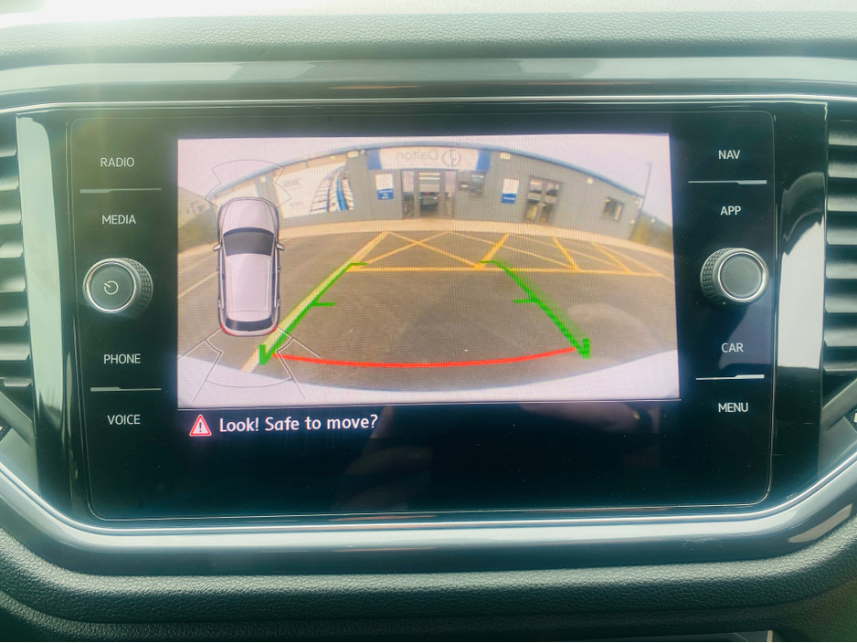 2020 Volkswagen T-Roc - image 16