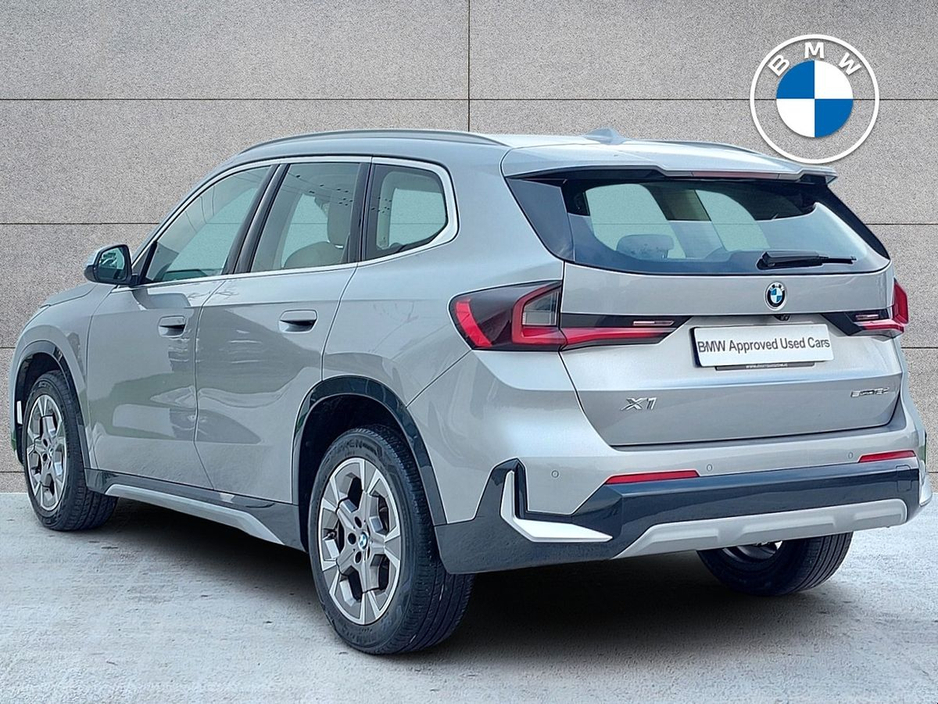 2023 BMW X1 - image 2