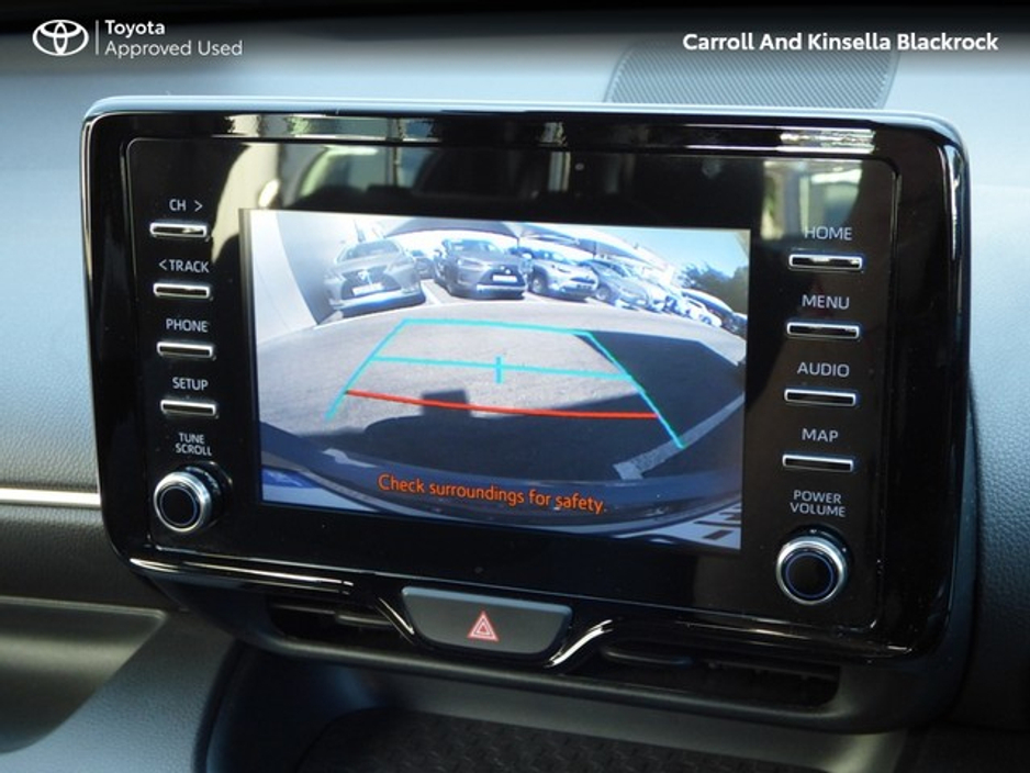 2023 Toyota Yaris - image 12