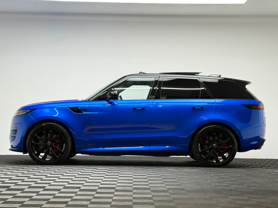2026 Land Rover Range Rover Sport AUTOBIOGRAPHY P550E VELOCITY BLUE €171,990