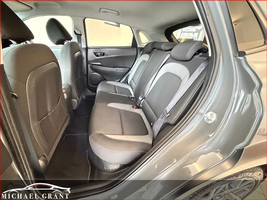 2020 Hyundai Kona 1.6 HYBRID GDI PETROL EXECUTIVE HIGH SPEC IRISH CAR €21,995