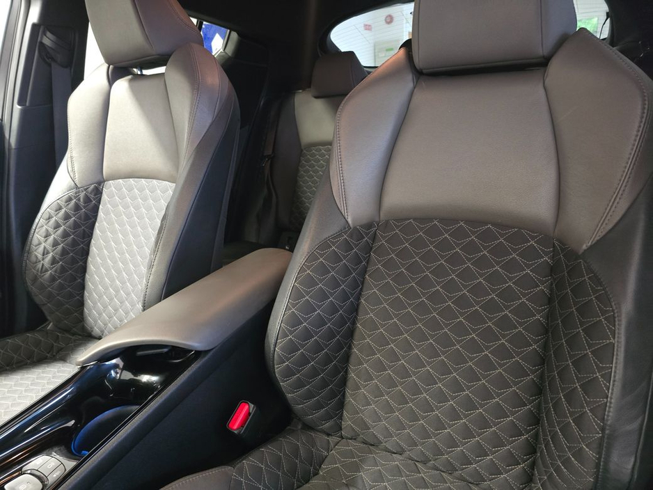 2023 Toyota C-HR Hybrid SOL Automatic * Best Spec * €28,950