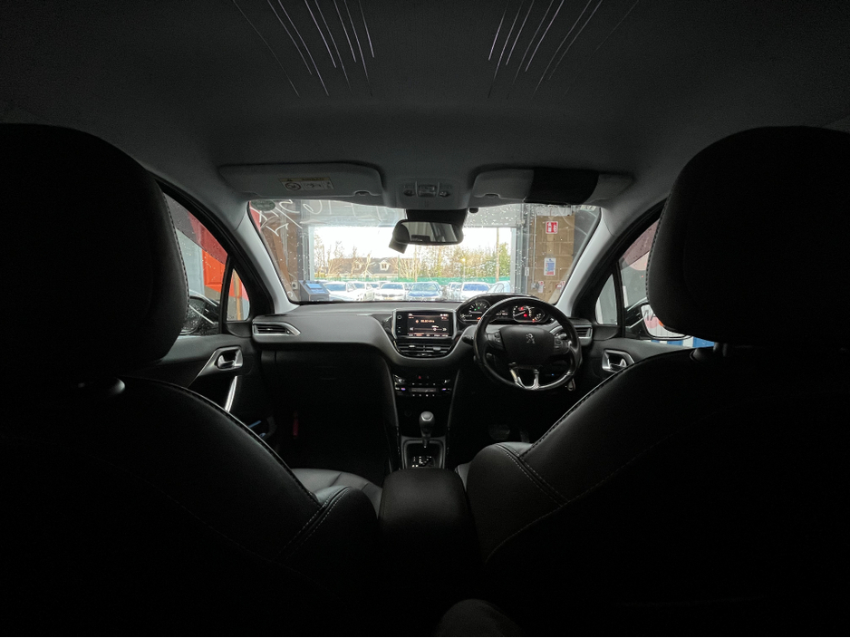 2017 Peugeot 2008 €12950 2017 PEUGEOT 2008 CROSS CITY 1.2 AUTOMATIC / CRUISE CONTROL AND MORE €12,950