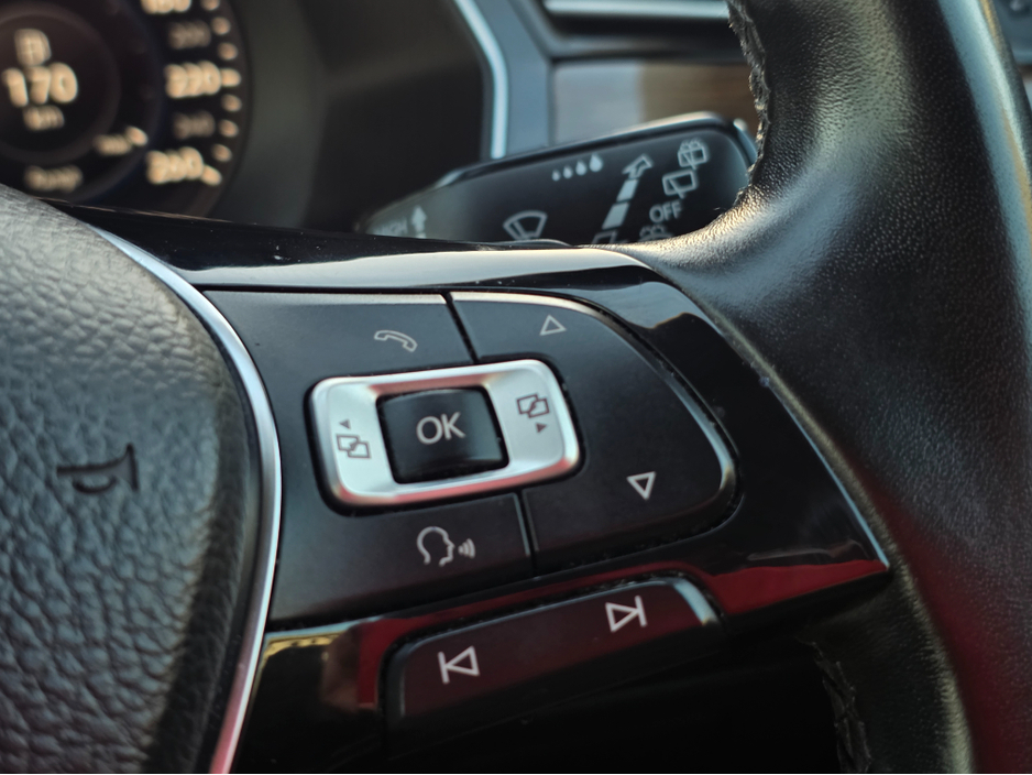 2018 Volkswagen Passat 2.0 TDI VIRTUAL DASH FULL LEATHER HEATED ELECTRIC SEATS SAT NAV CARPLAY ANDROID AUTO BLIND SPORT PARKING SENSORS SELF PARKING ASSIST 360 CAMERA €20,750