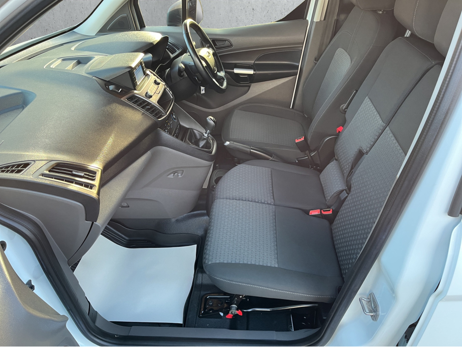 2022 Ford Transit Connect SWB HP TREND 1 1.5 TD 120 M6 FWD 3 €13,780