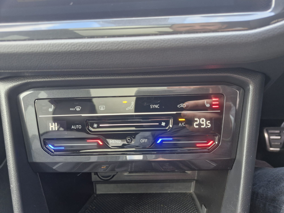 2022 Volkswagen Tiguan R-LINE 2.0 TDI D7F 150HP 5DR AU €41,950