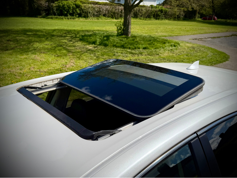 2016 Lexus CT 200 h - image 13