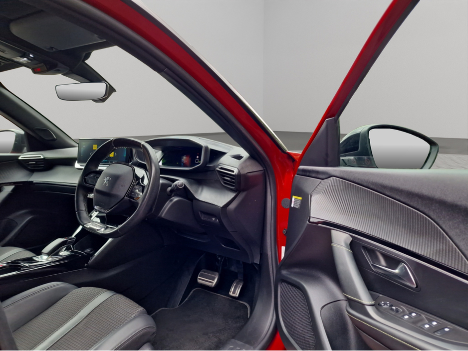 2021 Peugeot 2008 - image 7