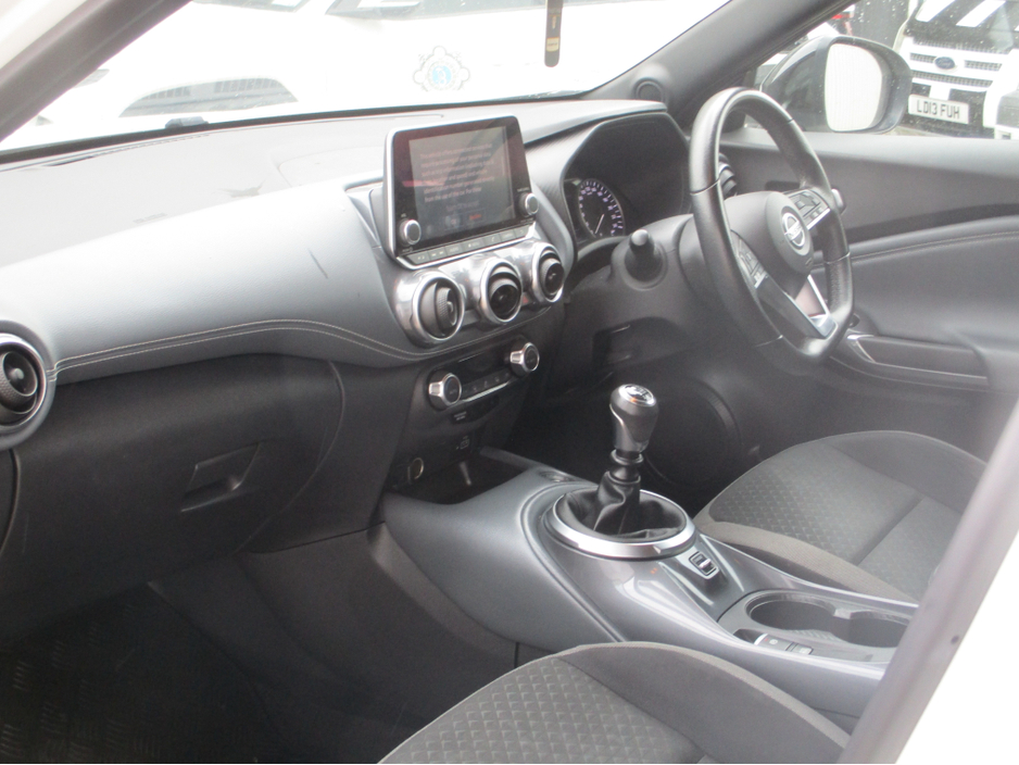 2021 Nissan Juke - image 30