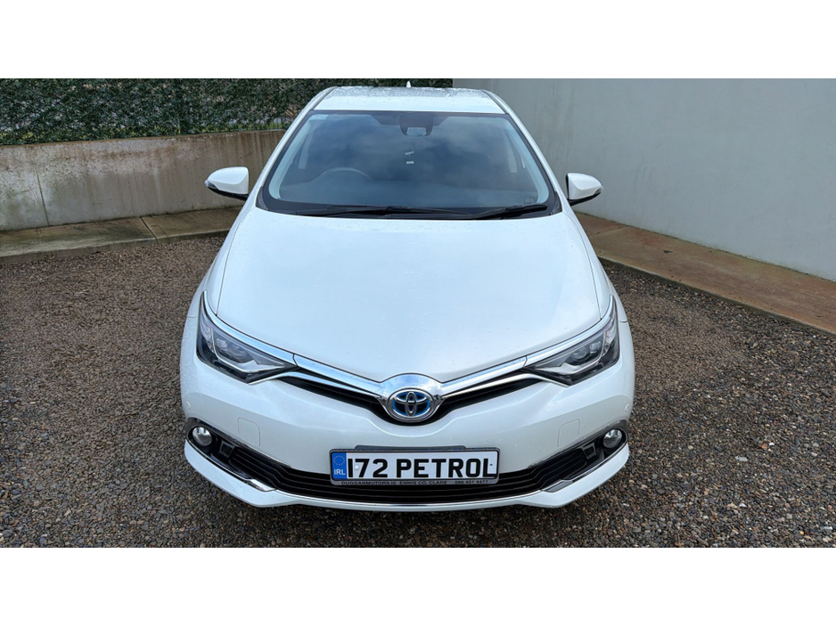 2017 Toyota Auris 1.8 HYBRID ICON €16,950