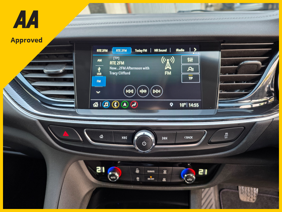 2019 Opel Insignia - image 14