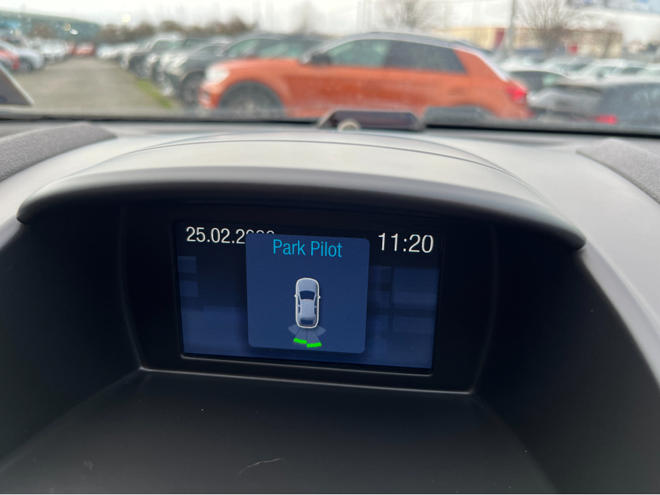 2016 Ford Fiesta - image 18