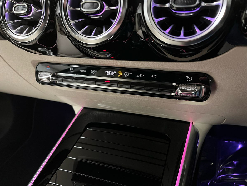 2026 Mercedes-Benz GLA Class 180 Progressive - 18 Inch Alloys - Reversing Camera - Ambient Lighting - Sat Nav - Climate Control - Heated Seats - Keyless Start - Apple CarPlay/Android Auto €61,717