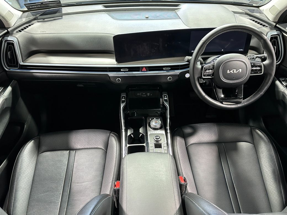 2024 Kia Sorento - image 9