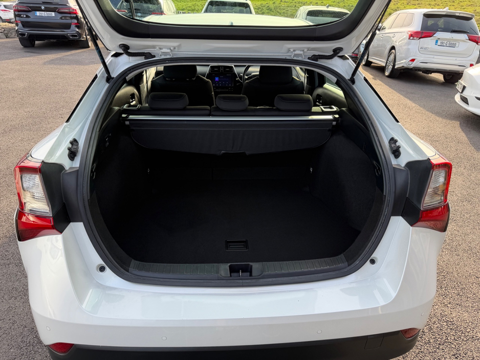 2021 Toyota Prius - image 9