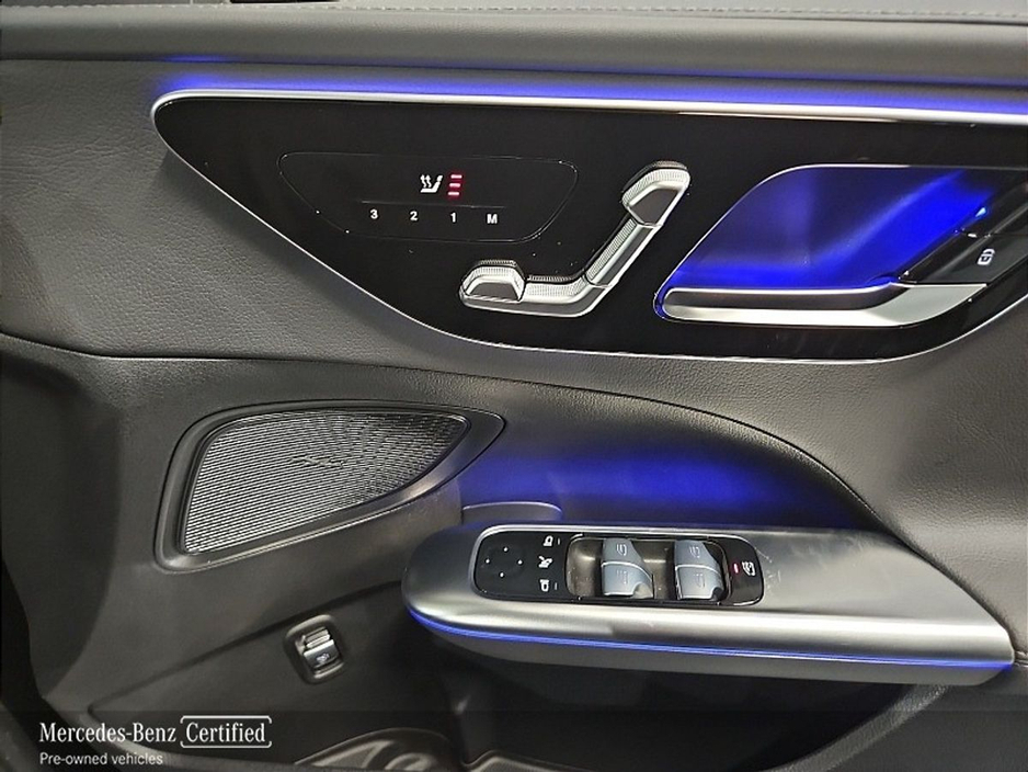 2025 Mercedes-Benz C Class - image 18