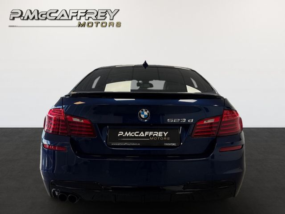 2016 BMW 5 Series - image 6