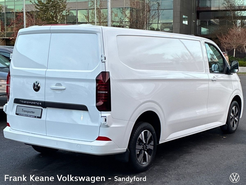 2025 Volkswagen Transporter TRENDLINE PLUS AUTO 30 LWB 150BHP *PRE REG SALE* *5YEAR WARRANTY* * *0% FINANCE AVAILABLE* *17" MONTE CARLO ALLOYS* *BODY COLOUR CODED BUMPERS* *APPLE CARPLAY/ANDROID AUTO* *REAR VIEW CAMERA* *FRONT A €36,545