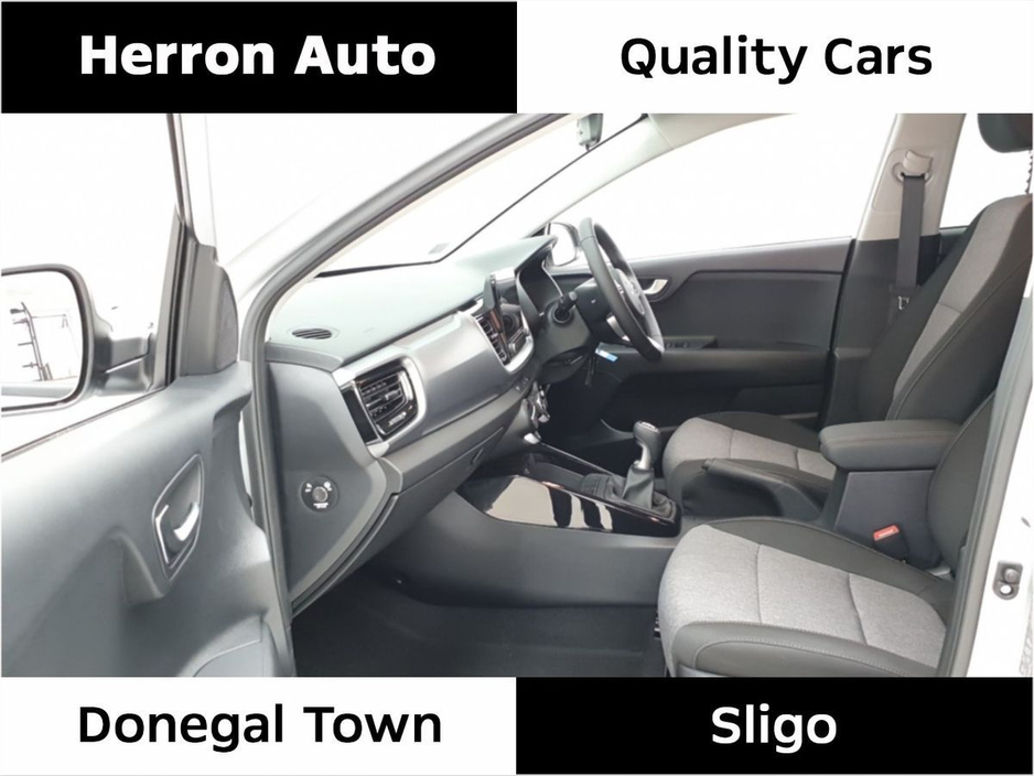 2024 Kia Stonic - image 4