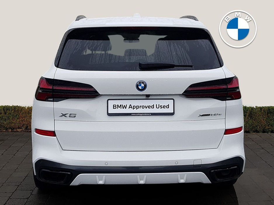 2025 BMW X5 - image 13