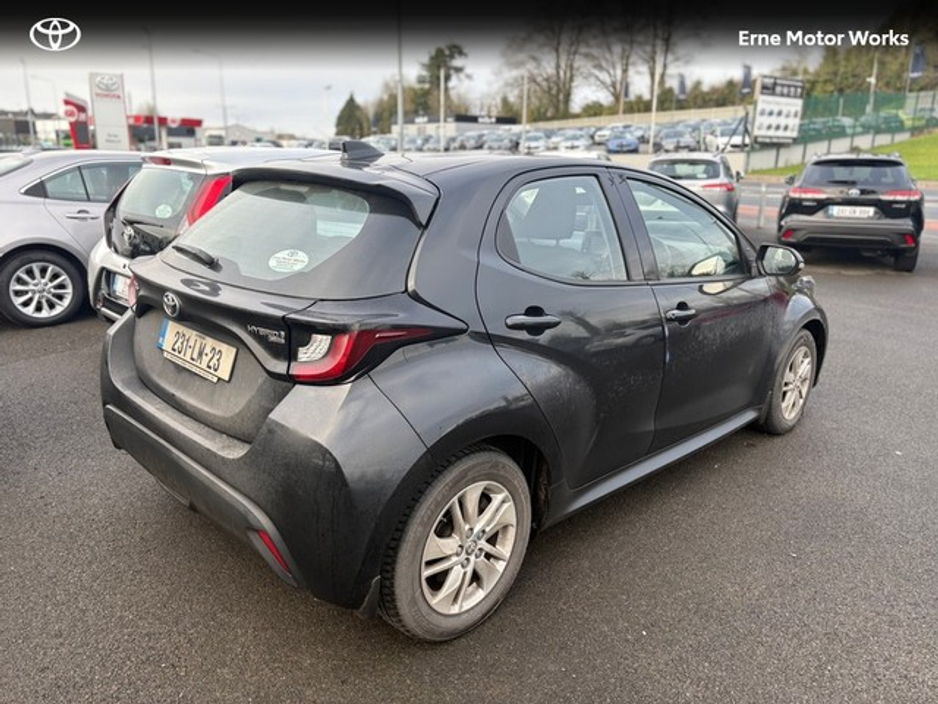 2023 Toyota Yaris YARIS 1.5 HYBRID LUNA €22,950