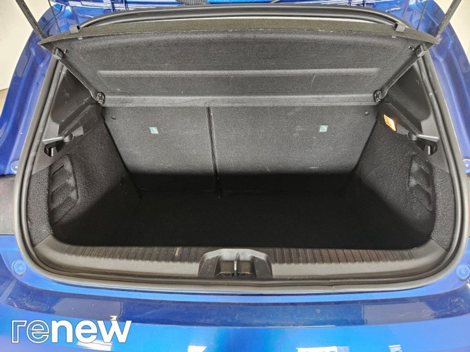 2025 Renault Clio - image 11