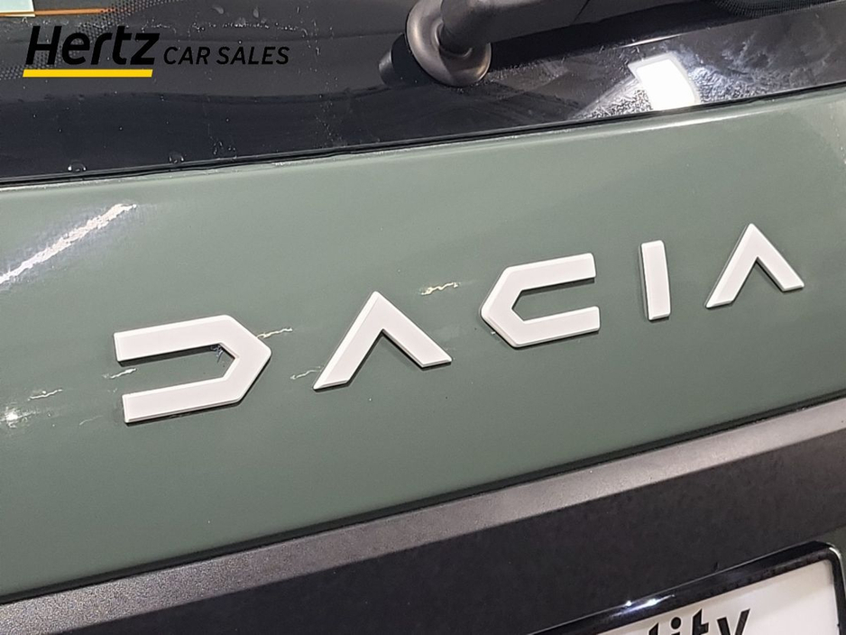 2023 Dacia Duster - image 10