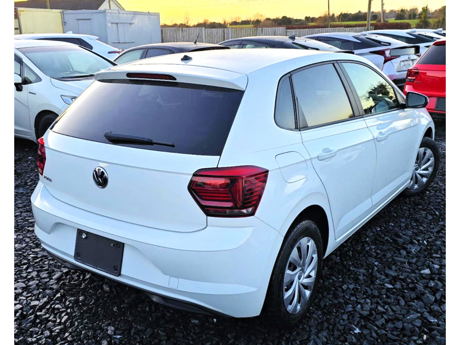 2018 Volkswagen Polo - image 12