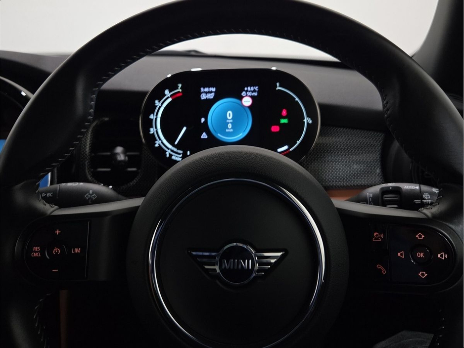 2023 MINI Hatch 3-Door Cooper Exclusive €30,950