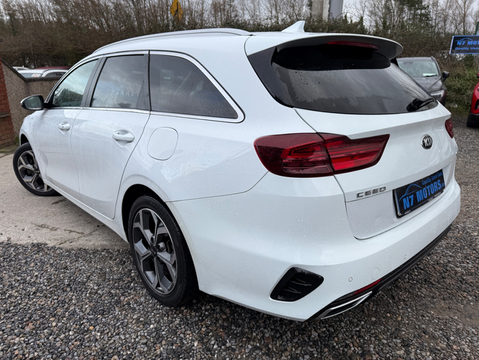 2021 Kia Ceed - image 5