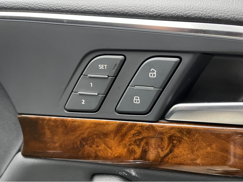 2020 Audi A4 - image 12