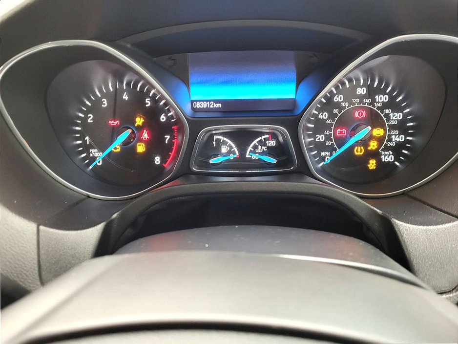 2018 Ford Focus - image 8