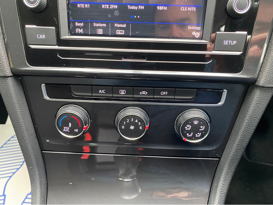 2019 Volkswagen Golf - image 20