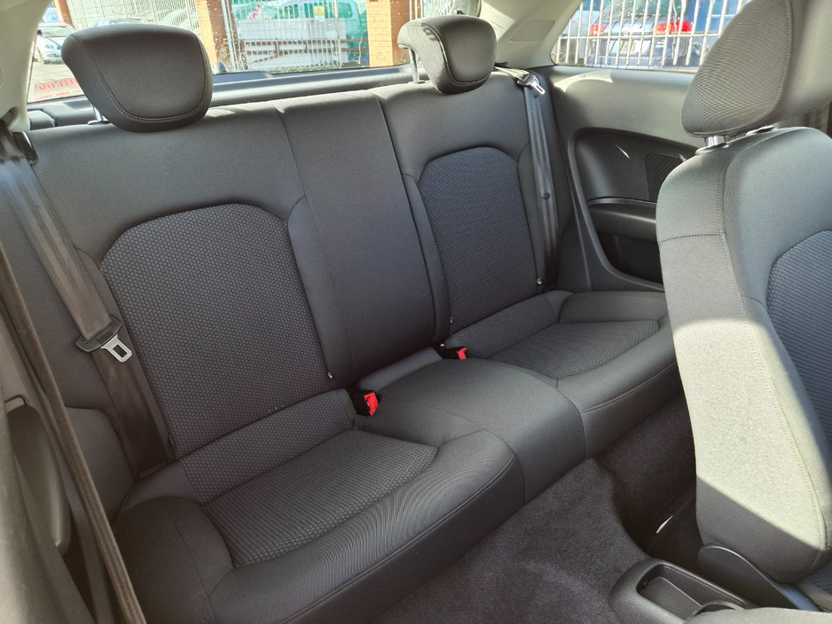 2013 Audi A1 - image 15