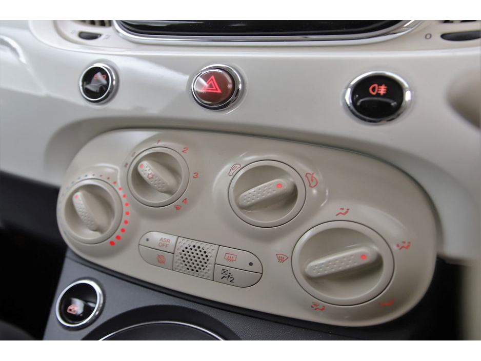 2016 Fiat 500 - image 19