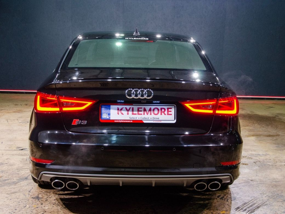 2016 Audi S3 BLACK HALF LEATHER UPHOLSTERY - FACTORY ALLOY WHEELS - FLAT BOTTOM STEERING WHEEL - REVERSE CAMERA €25,950