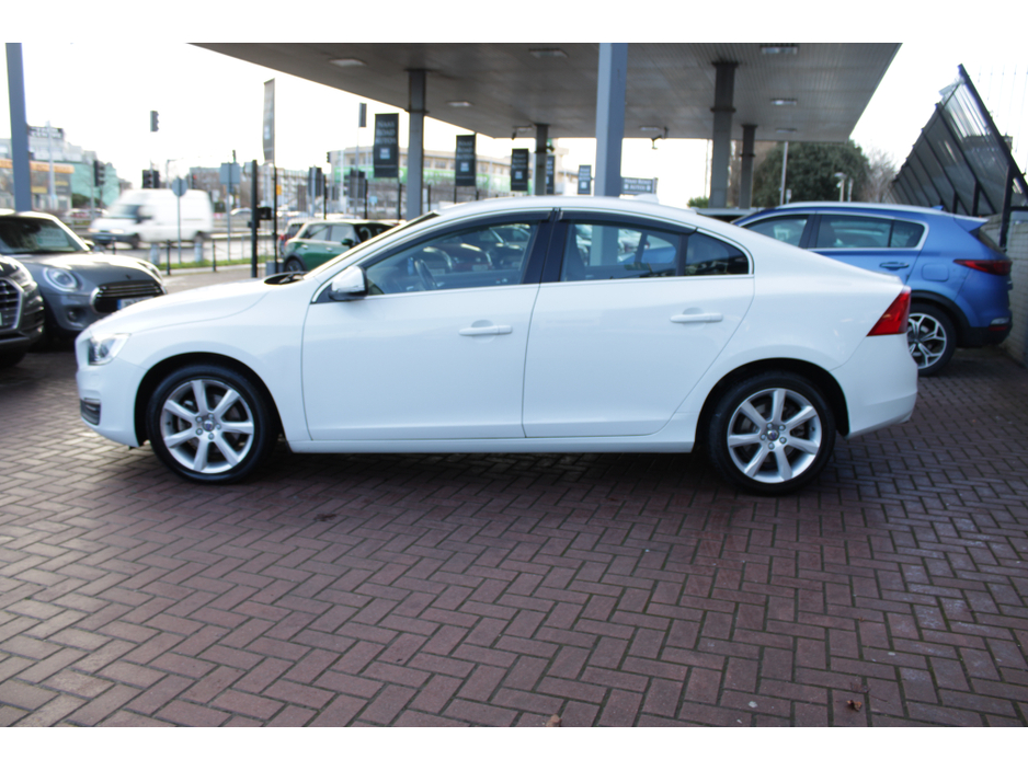 2016 Volvo S60 2.0D4 SE LUXURY PLUS AUTOMATIC // IMMACULATE CONDITION THROUGHOUT // BUY WITH CONFIDENCE AA AND SIMI APPROVED DEALER 2026 // FINANCE ARRANGED // ALL TRADE INS WELCOME // €17,950