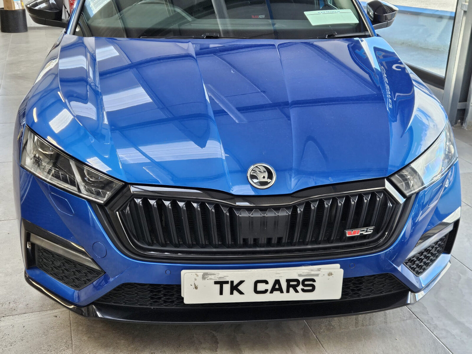 2022 Skoda Octavia - image 2