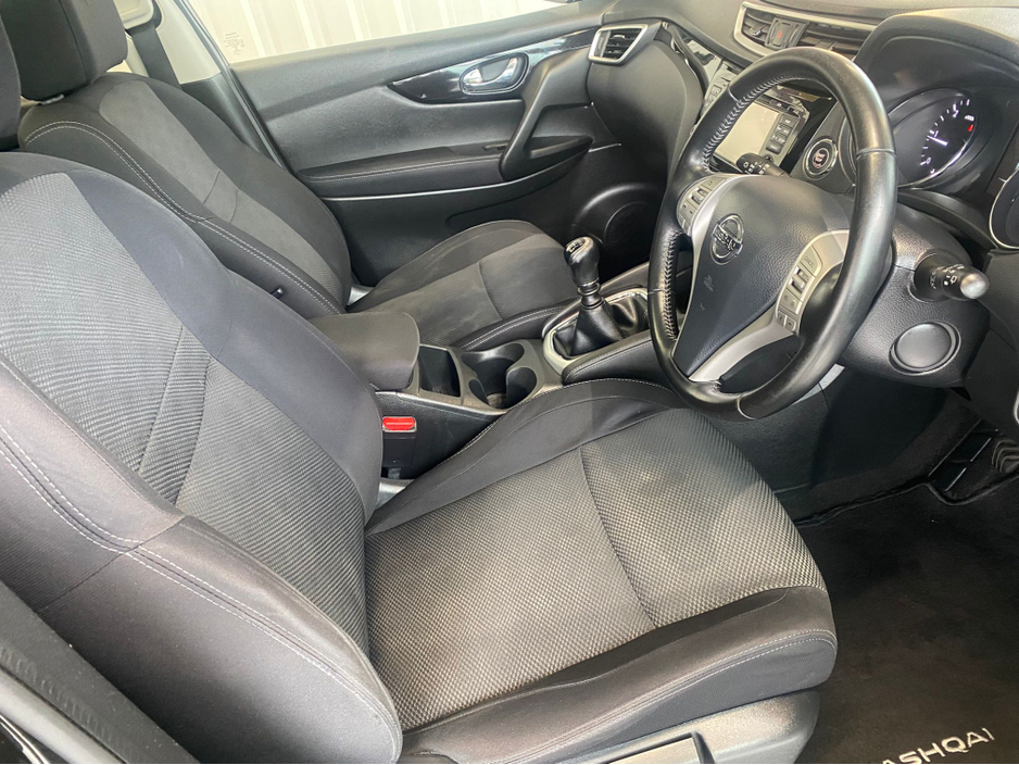 2016 Nissan Qashqai - image 12