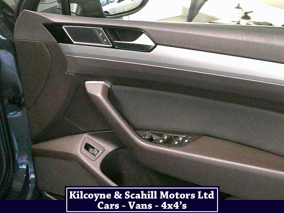 2015 Volkswagen Passat 2.0 TDI SE BUSINESS BLUEMOTION 150PS 4DR