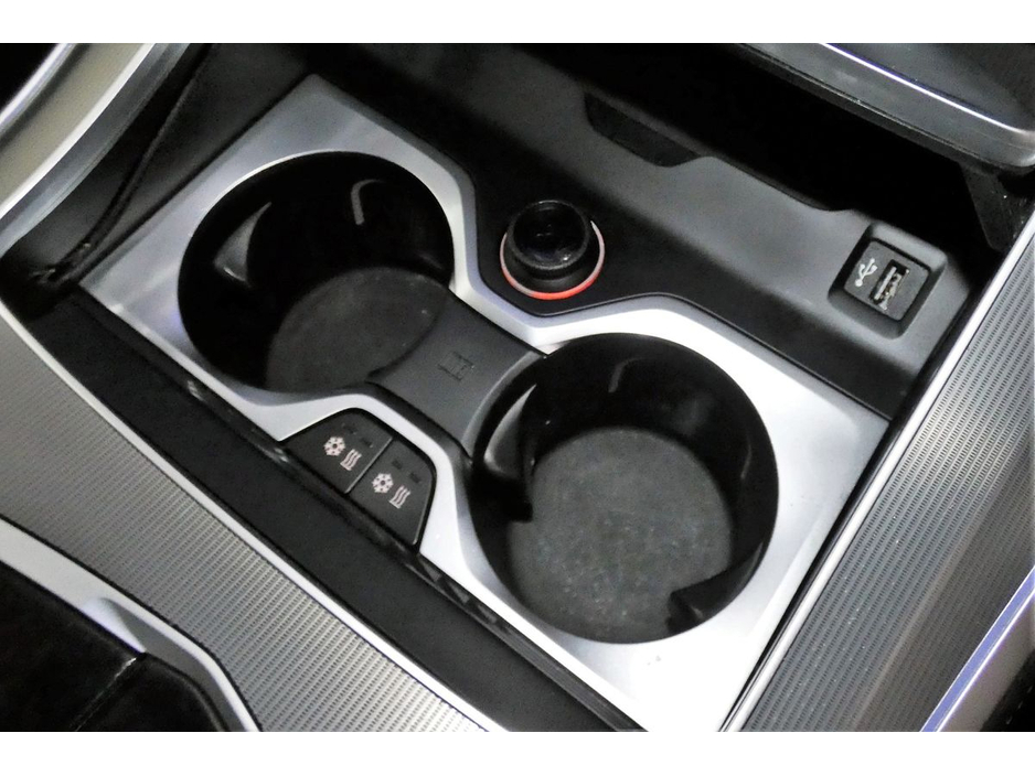 2020 BMW X5 - image 23